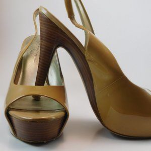 Summertime shoes for you